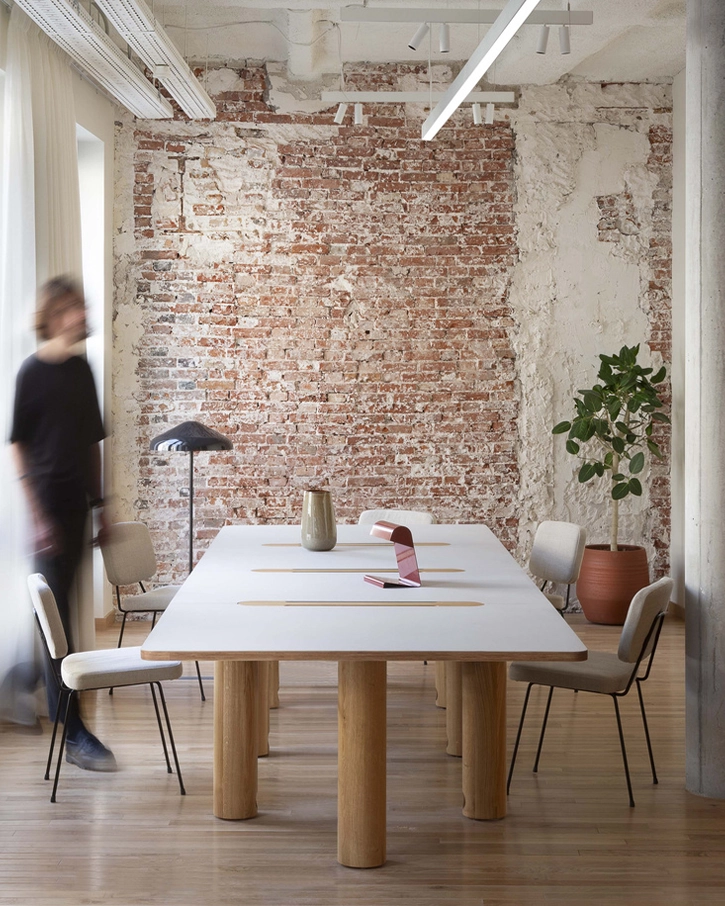 16_MVE_Desk_Sentier