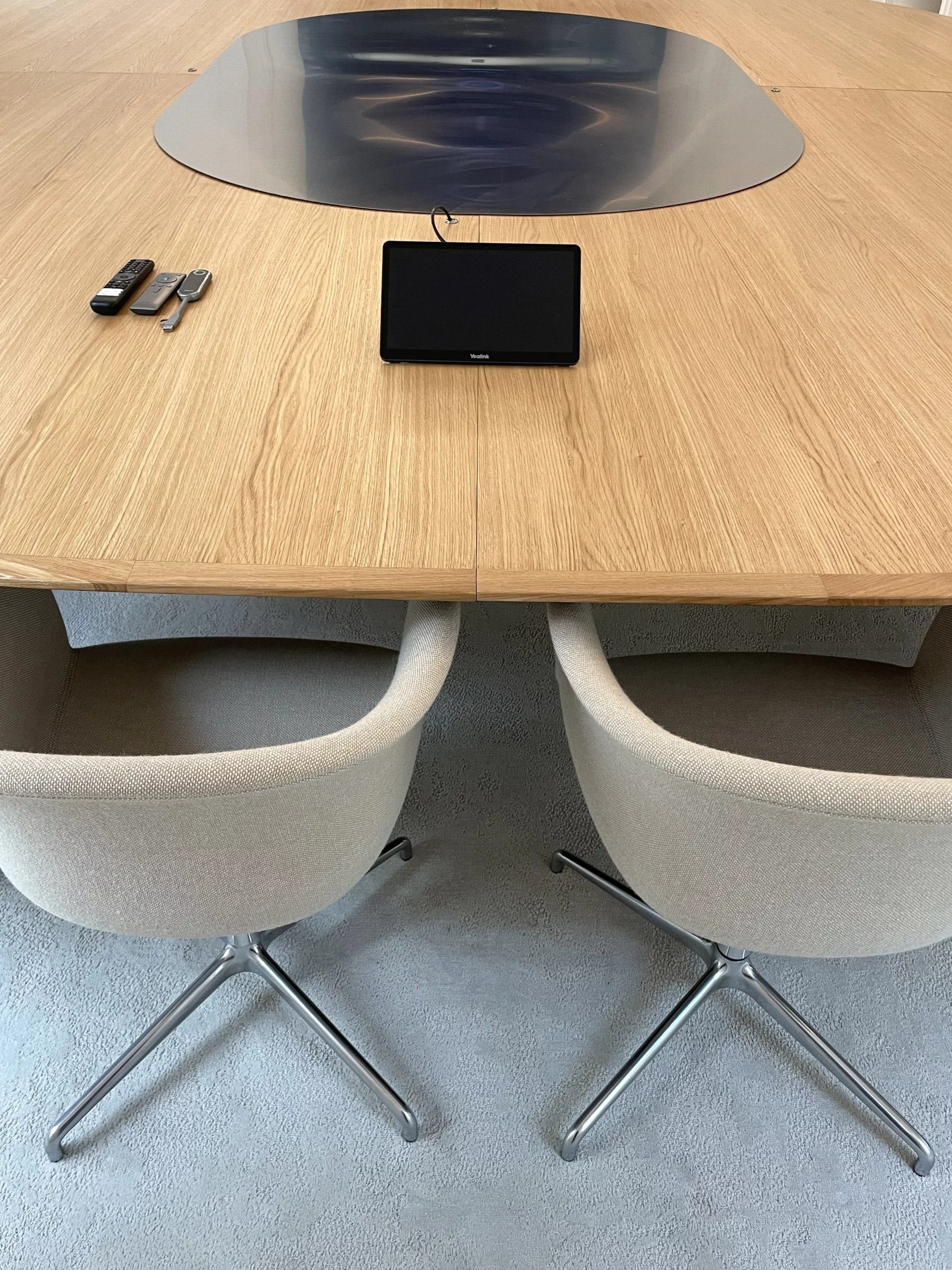 innova table conférence