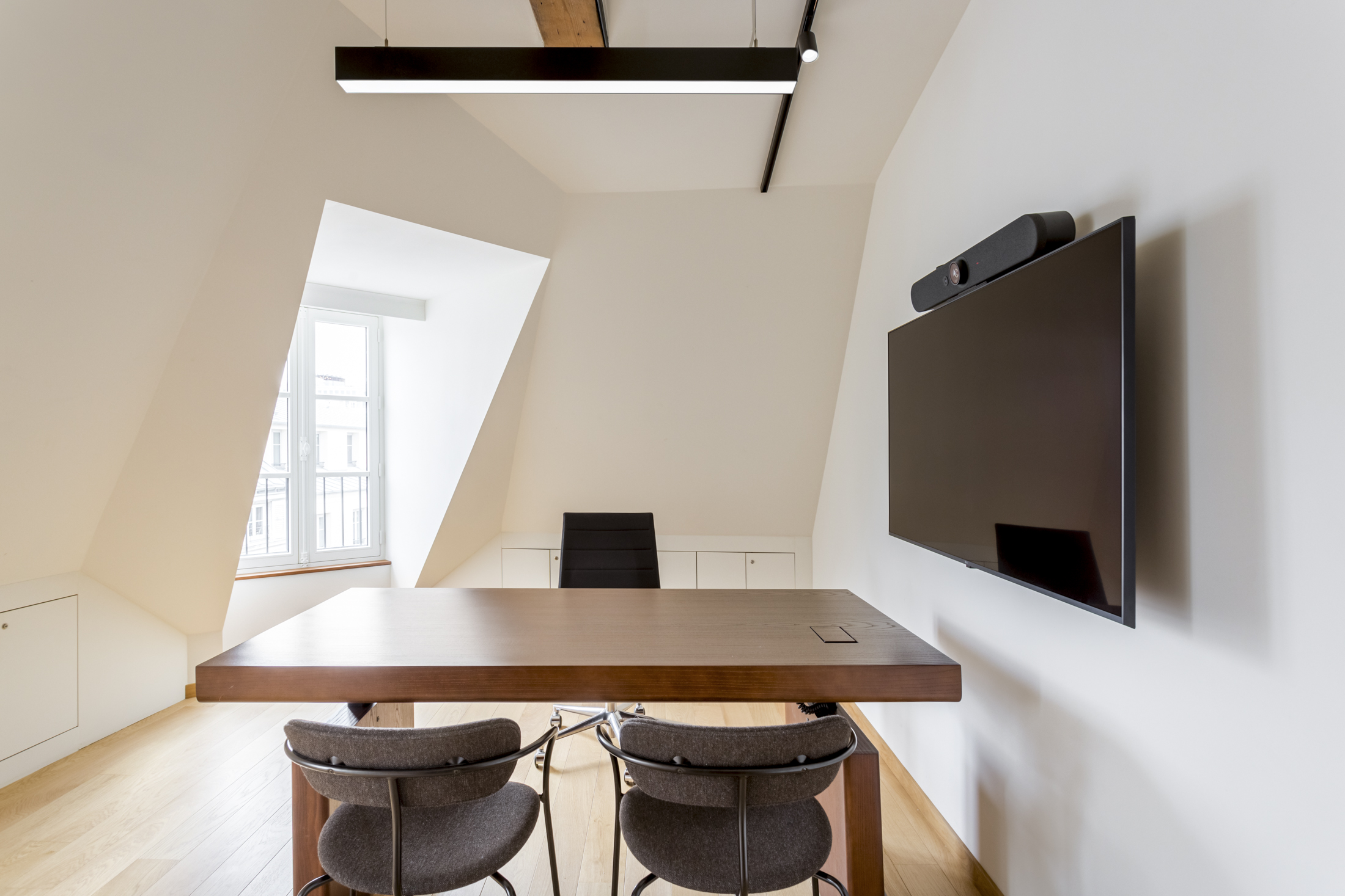 photograhe pour bureaux Bestseller, agence de mode: collections de prêt-à-porter et accessoires pour femmes, hommes et enfants. realisé par architecte